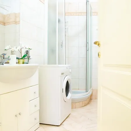 Apartamento Centralissimo, La Passeggiata By Happyhostorino